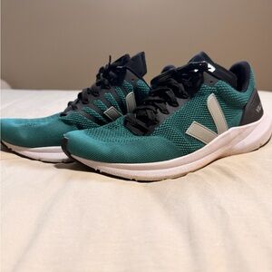 Veja Men's Teal and Black Sneakers